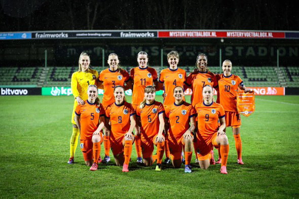 Het elftal van Jong Oranje voor de wedstrijd tegen Noorwegen in december 2024