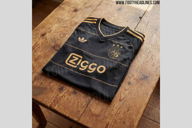 Het nieuwe uitshirt van Ajax