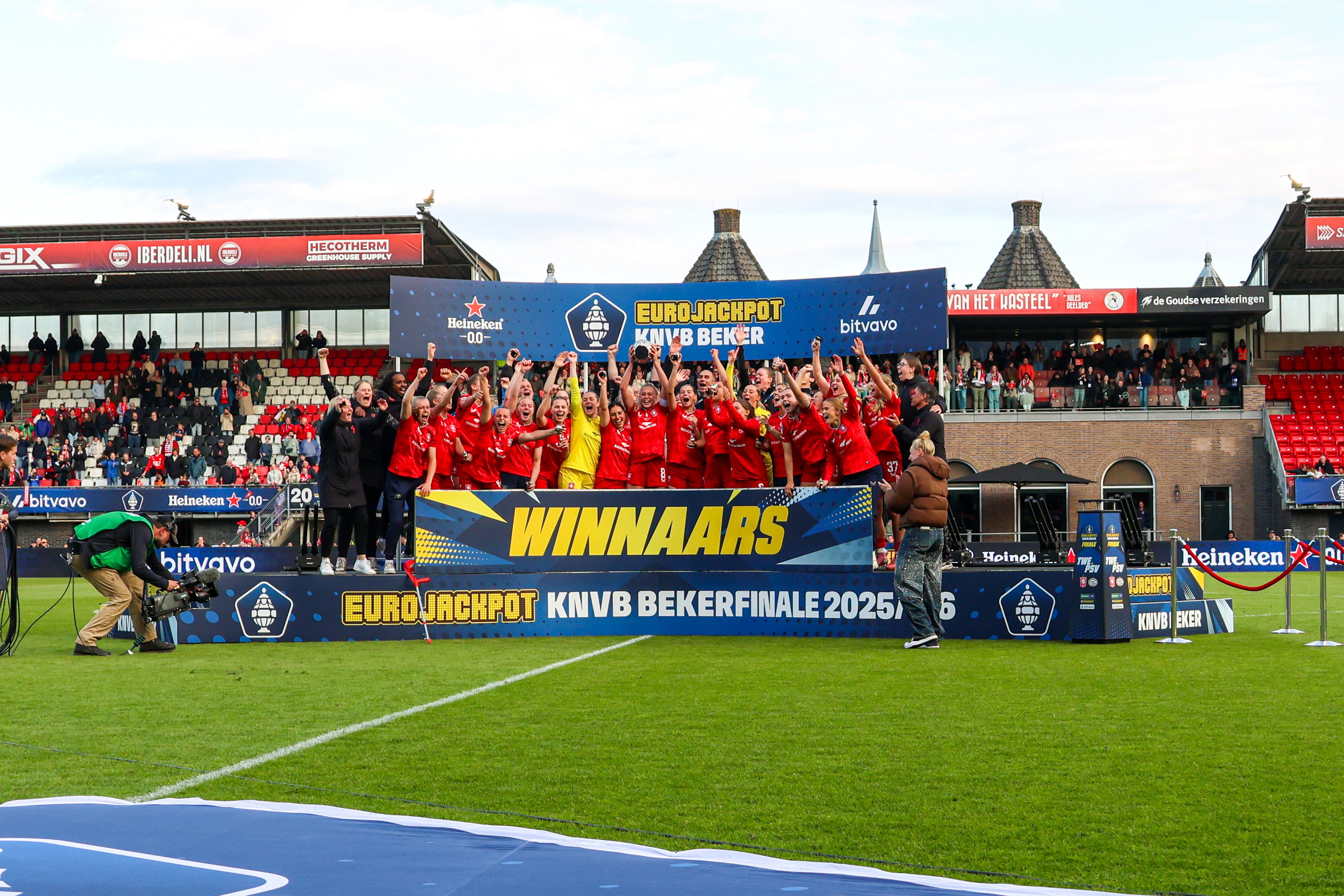 FC Twente wint de Eurojackpot KNVB Beker 2025/26
