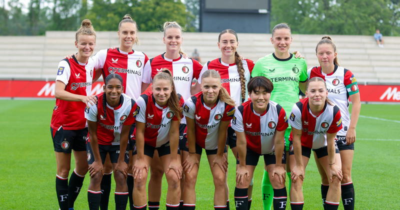 Photo: vrouwenvoetbalnieuws.nl Logo Voetbalnieuws.nl