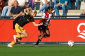 Kealyn Thomas (Ajax) en Ilayah Dostmohamed (Feyenoord)