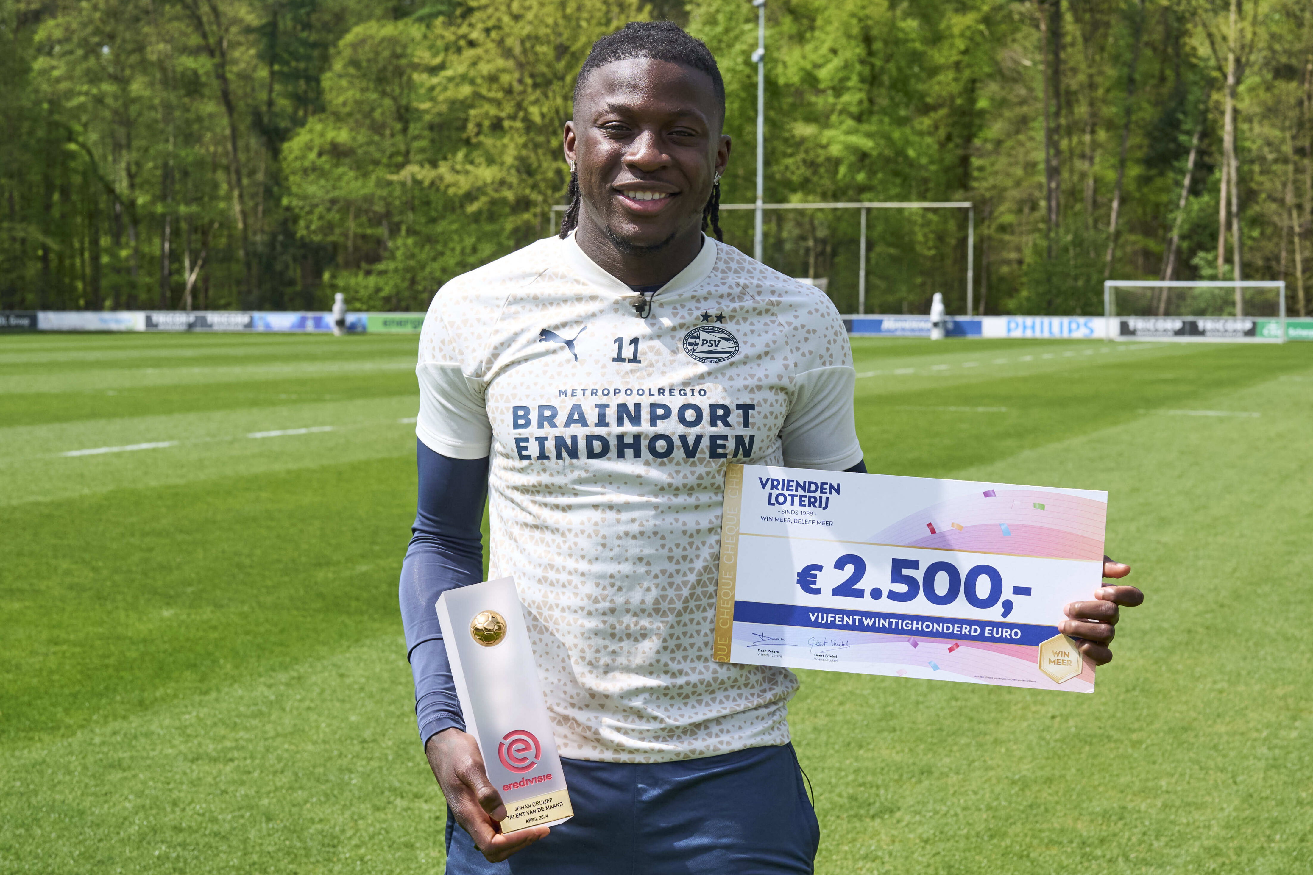Johan Bakayoko is Johan Cruijff Talent van de Maand april