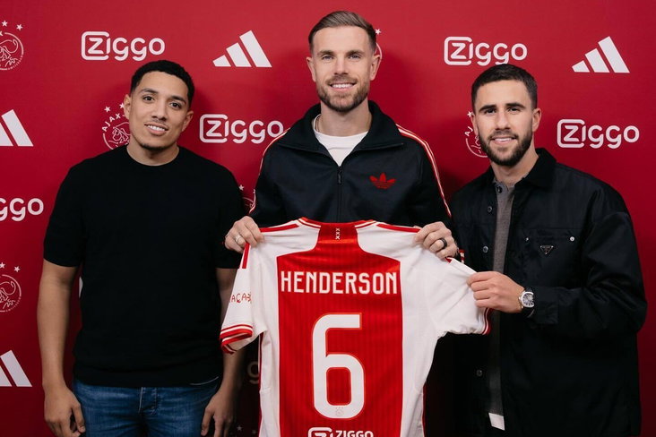 Tyler Alexander-Arnold, Jordan Henderson en Nathan van Kooperen