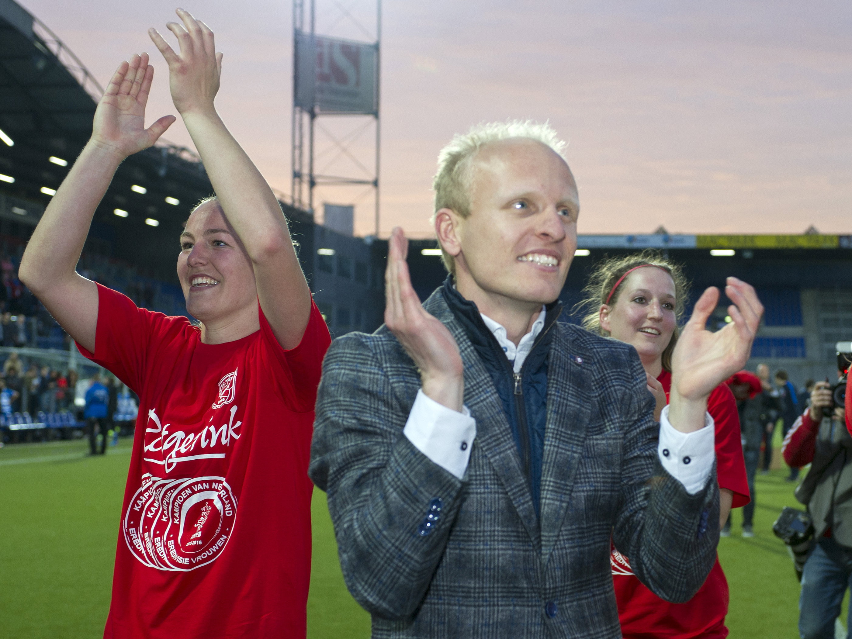 Stefanie van der Gragt en Arjan Veurink bij FC Twente