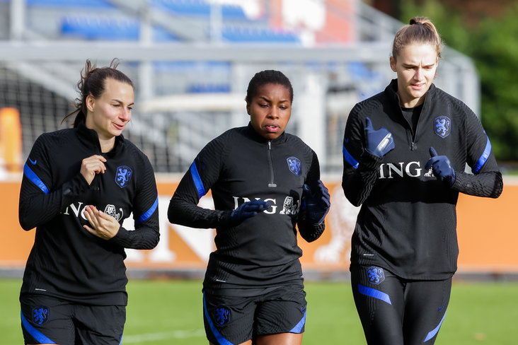 Renate Jansen, Lineth Beerensteyn en Vivianne Miedema