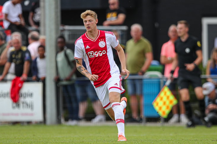 Eskild Dall in actie voor Ajax O18