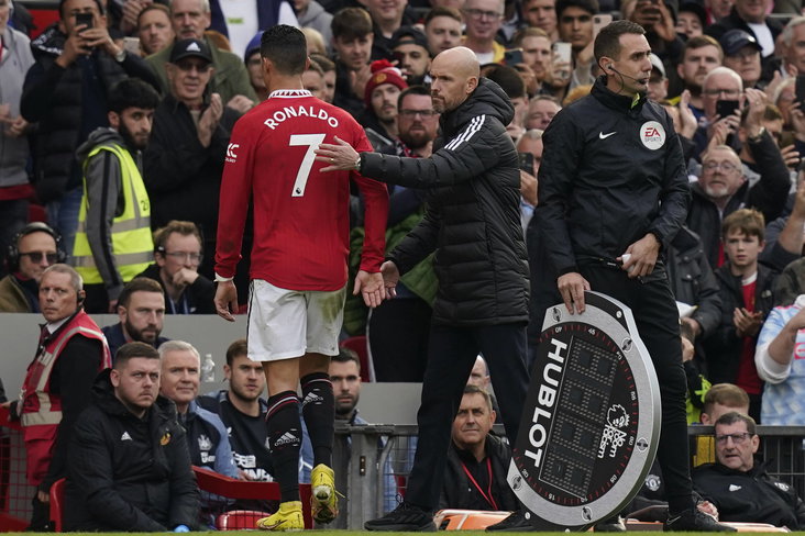 Cristiano Ronaldo wordt gewisseld door Erik ten Hag