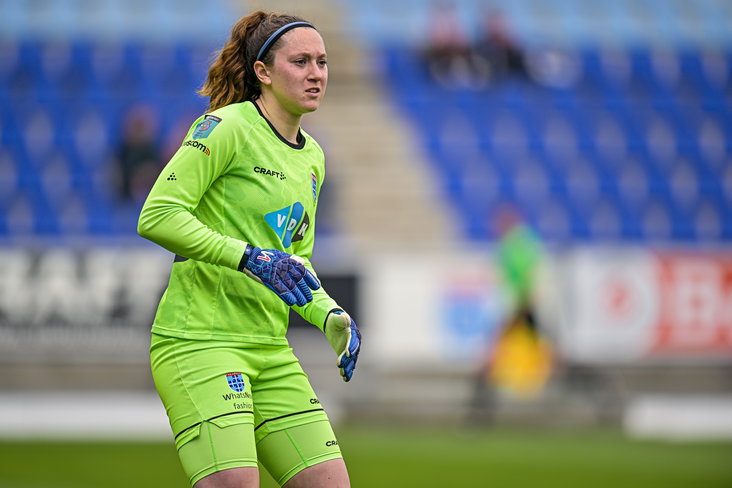 Tess van der Flier bij PEC Zwolle