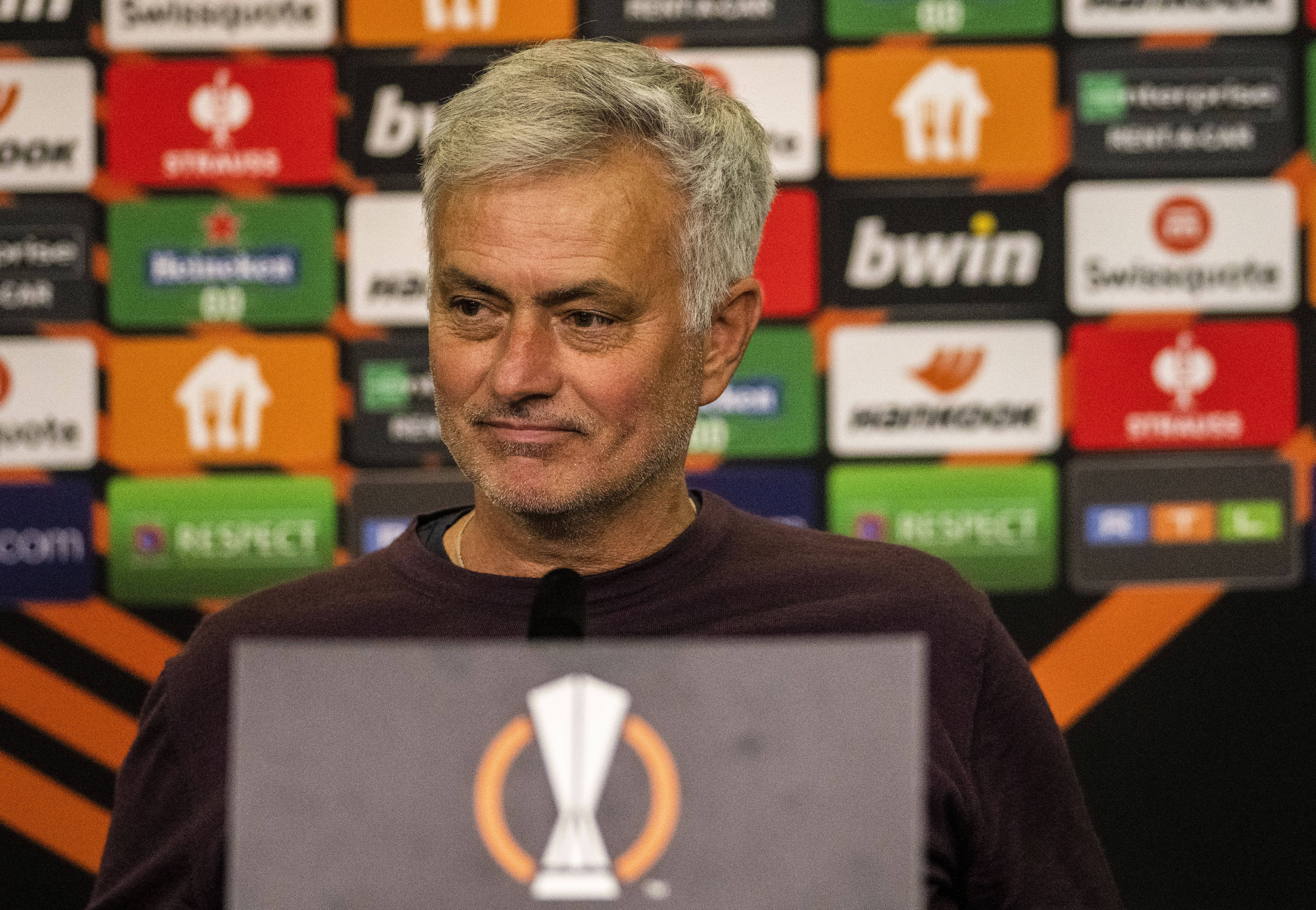 José Mourinho op de persconferentie