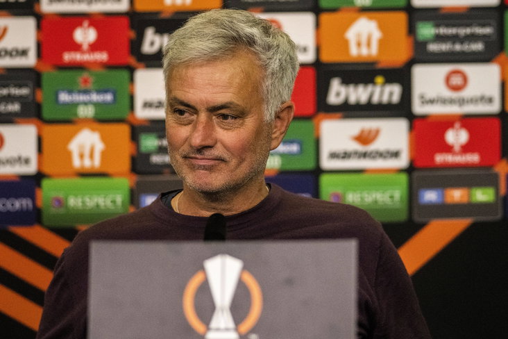 José Mourinho op de persconferentie