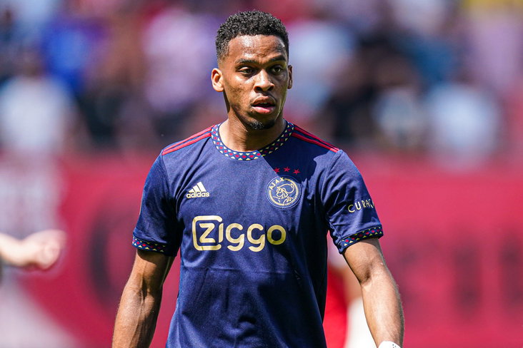 Jurriën Timber tegen FC Twente