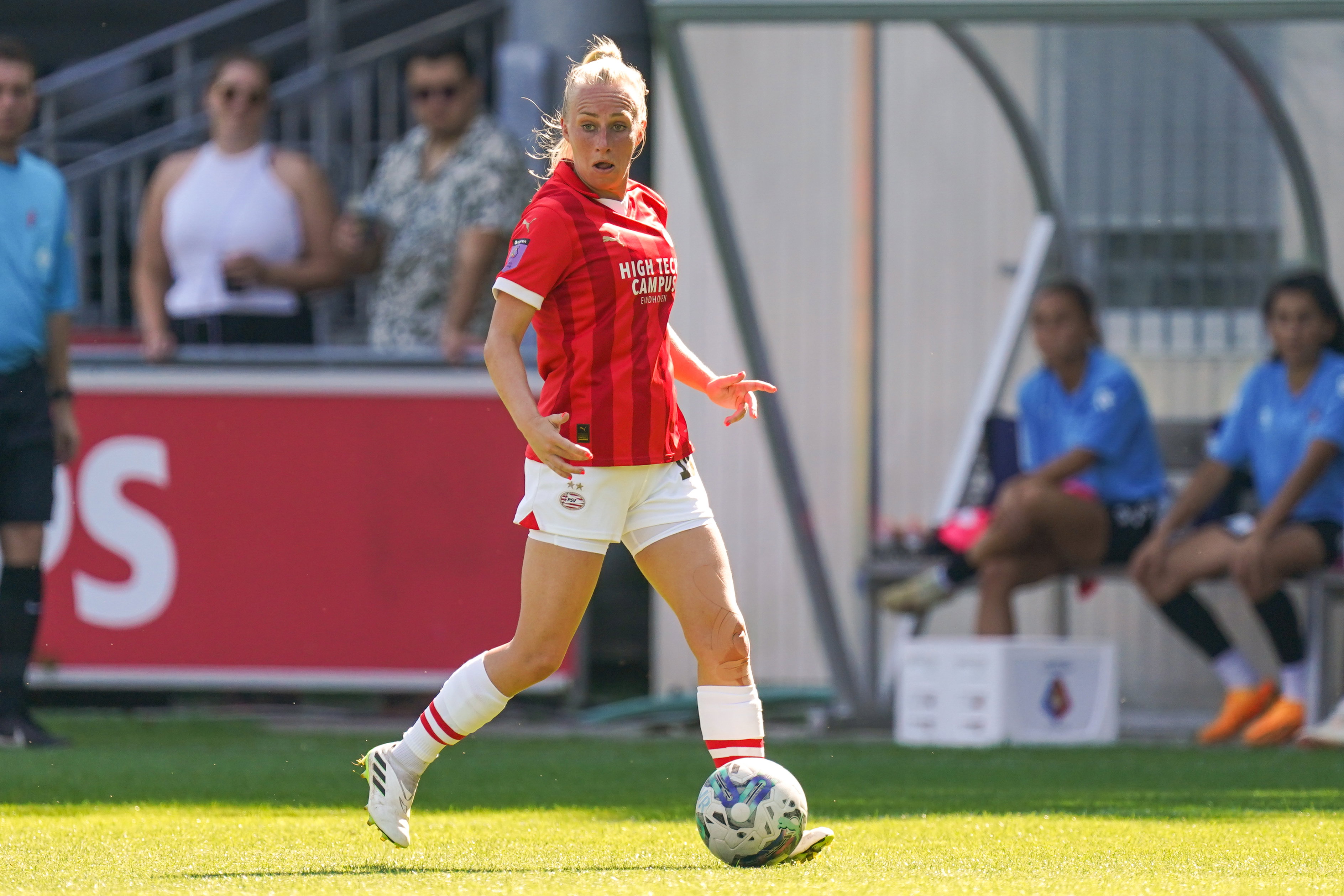 Inessa Kaagman in actie namens PSV