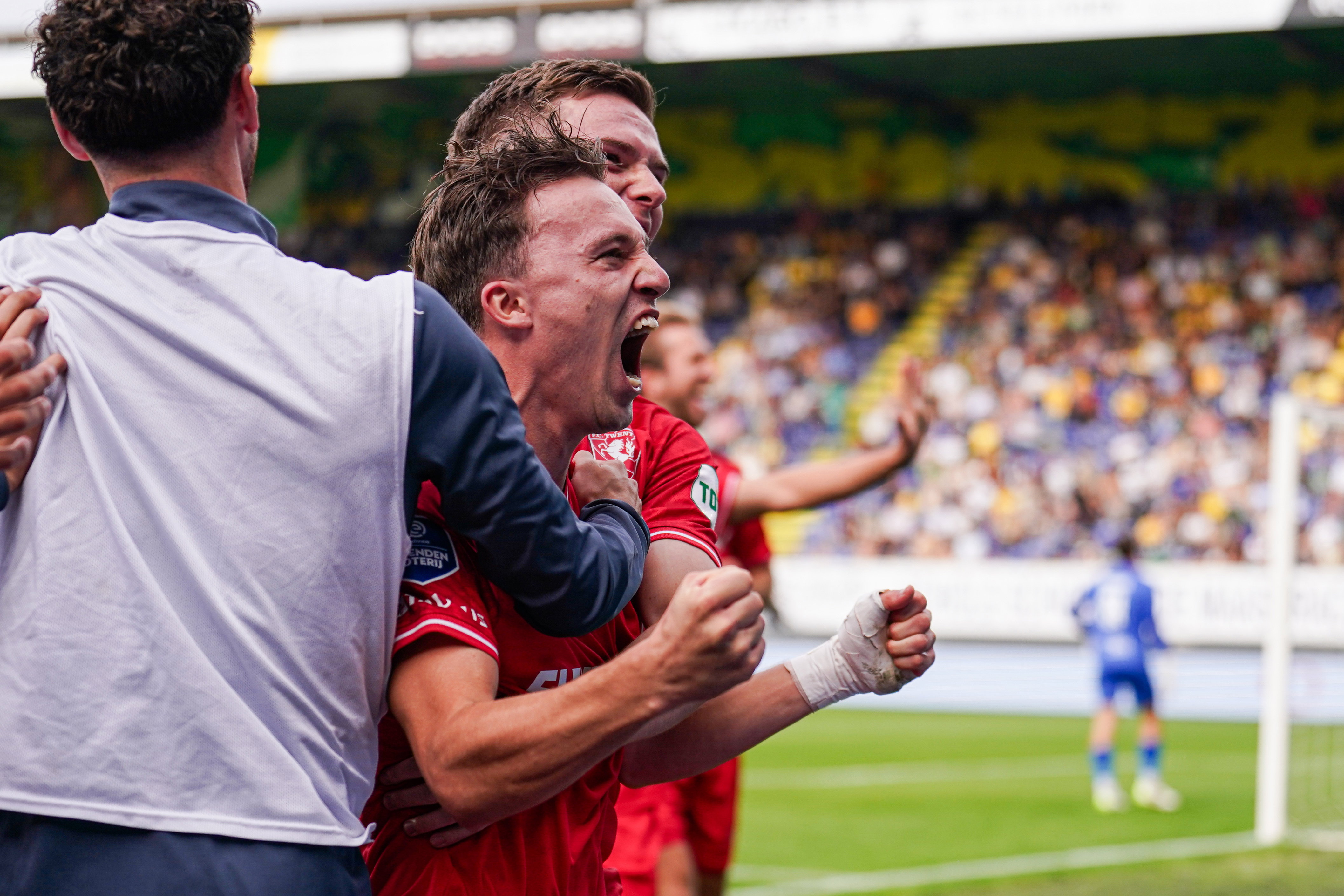 Youri Regeer juicht na wereldgoal