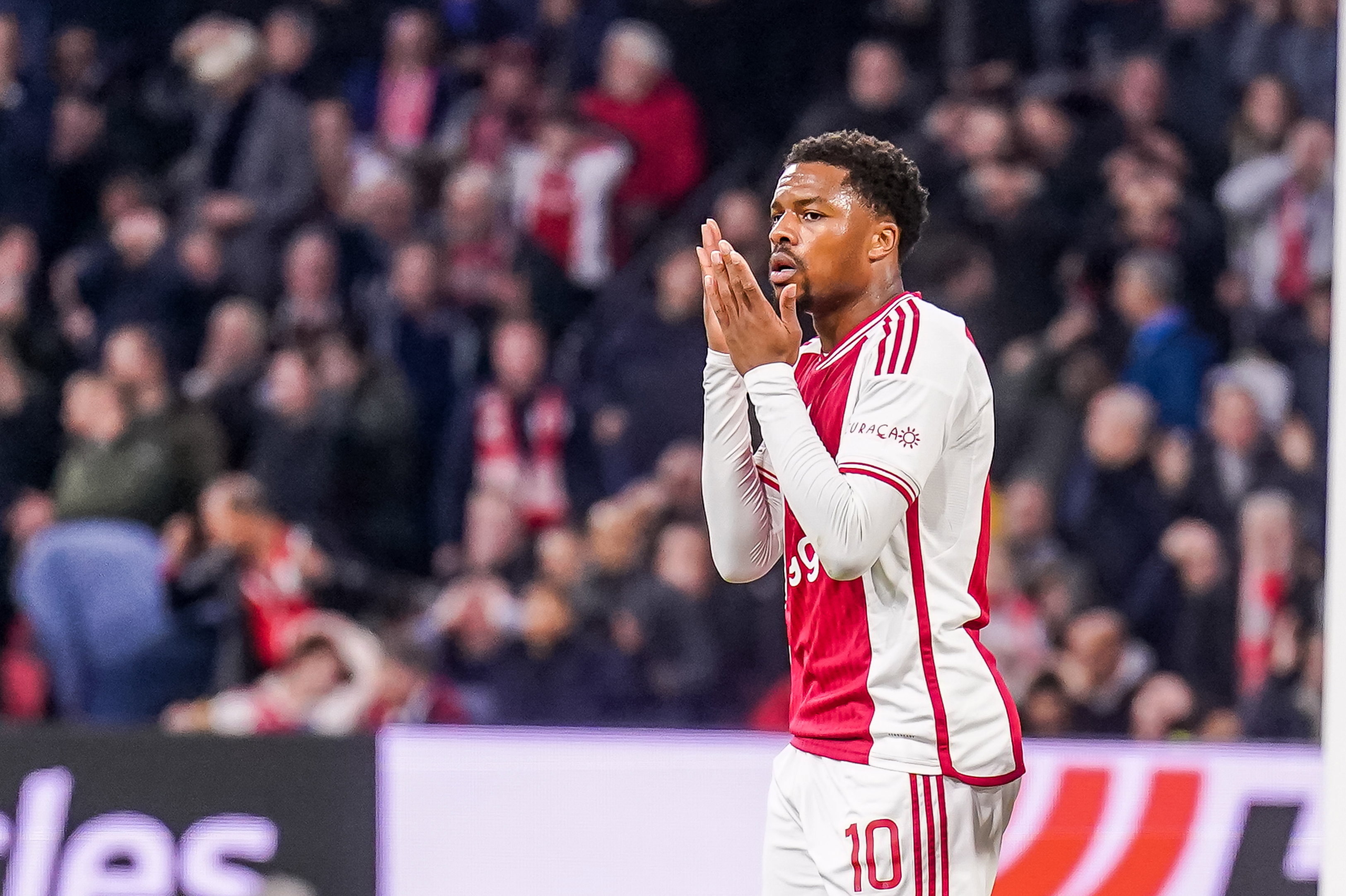 Chuba Akpom