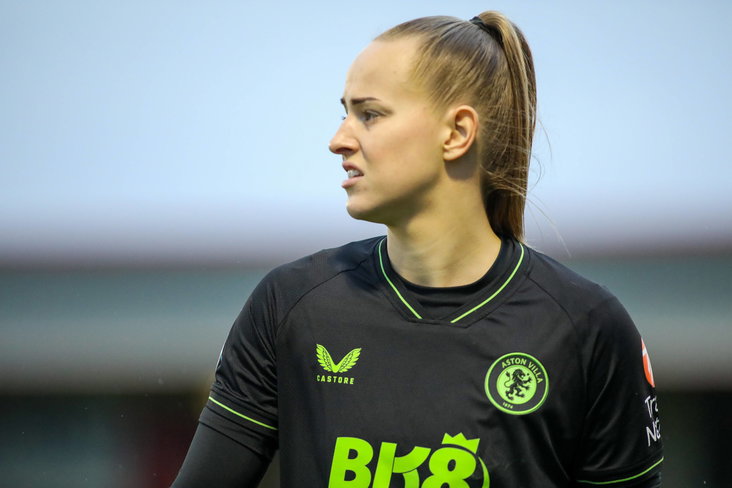 Daphne van Domselaar bij Aston Villa