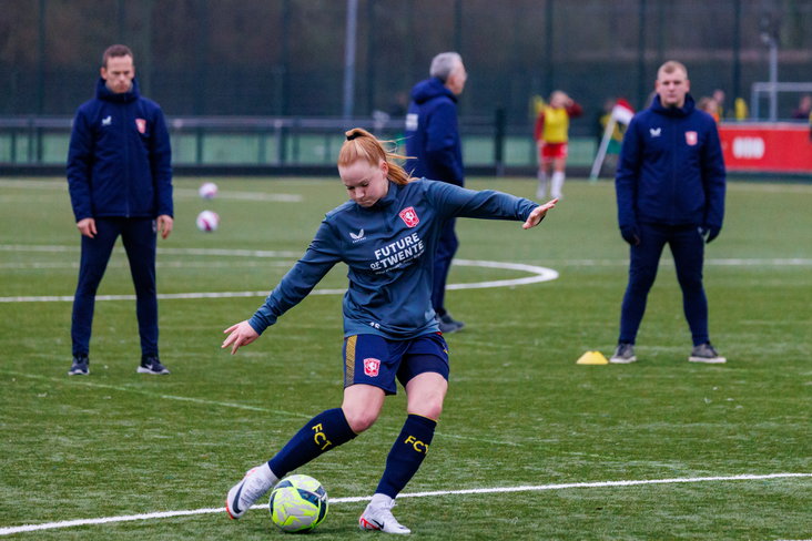 Bibi van Engen bij Jong FC Twente