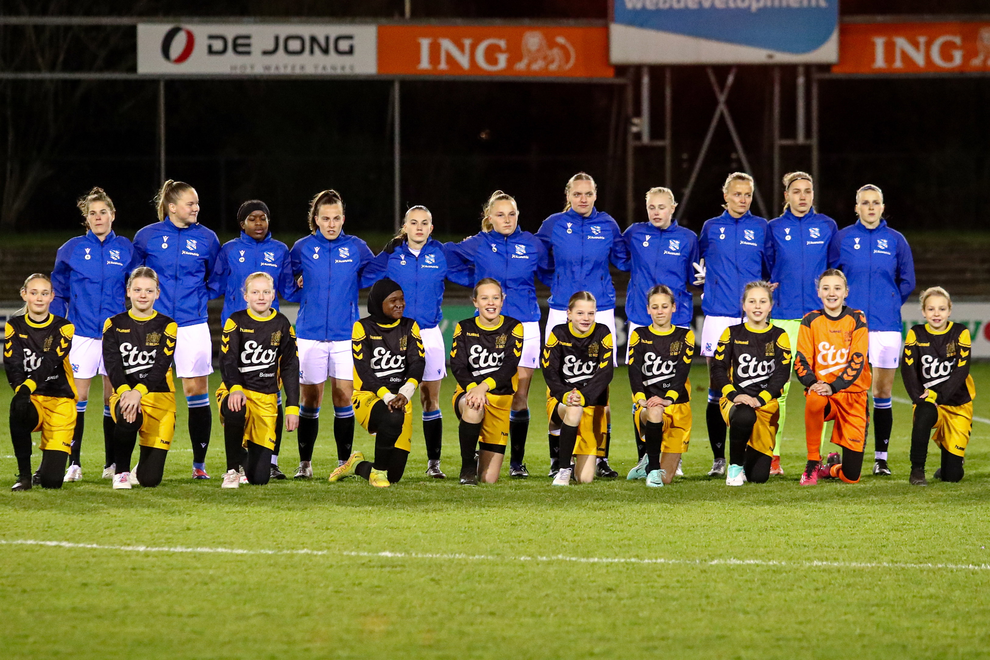 De speelsters van SC Heerenveen