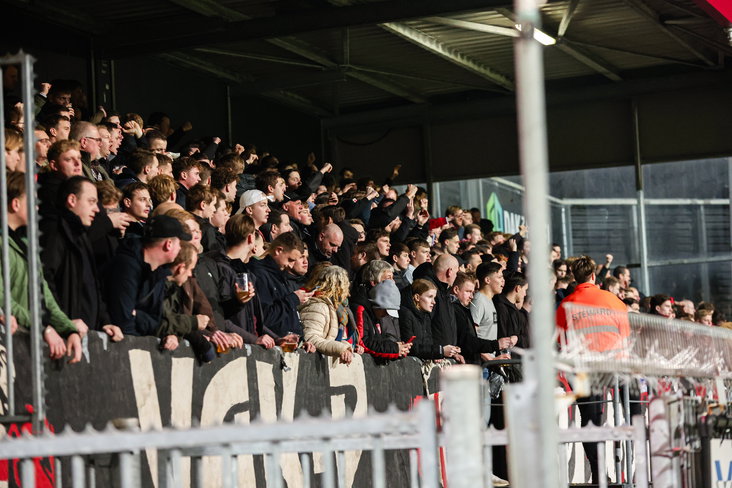 FC Twente-supporters in Rotterdam