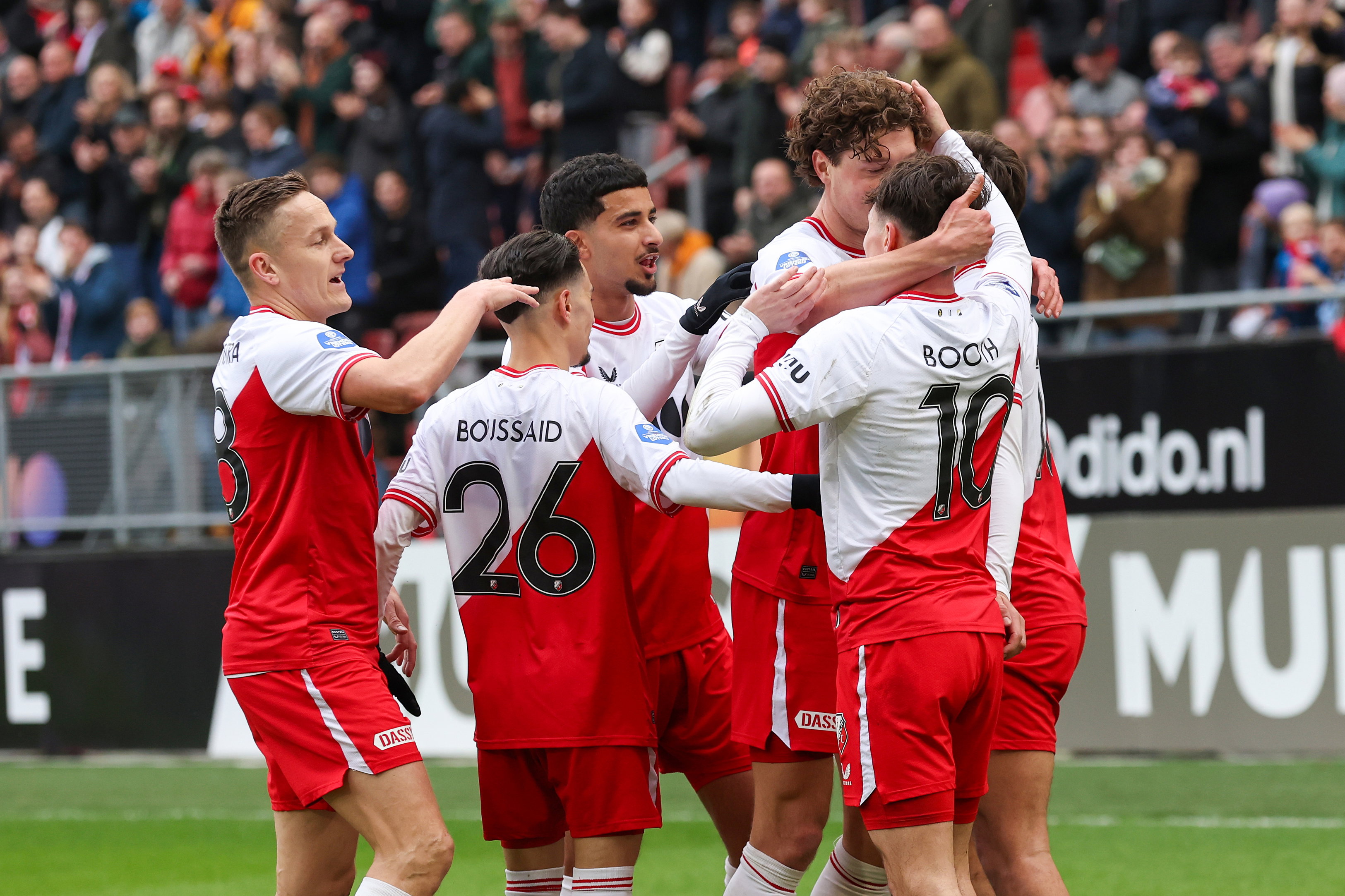FC Utrecht viert treffer