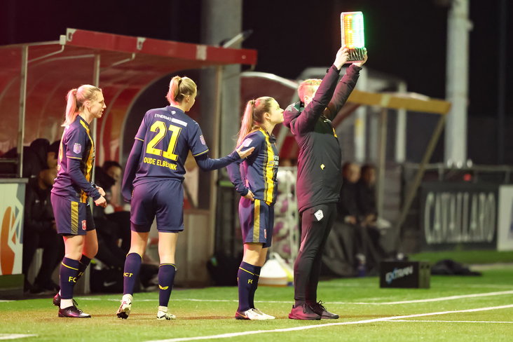 Kayleigh van Dooren maakt haar rentree bij FC Twente