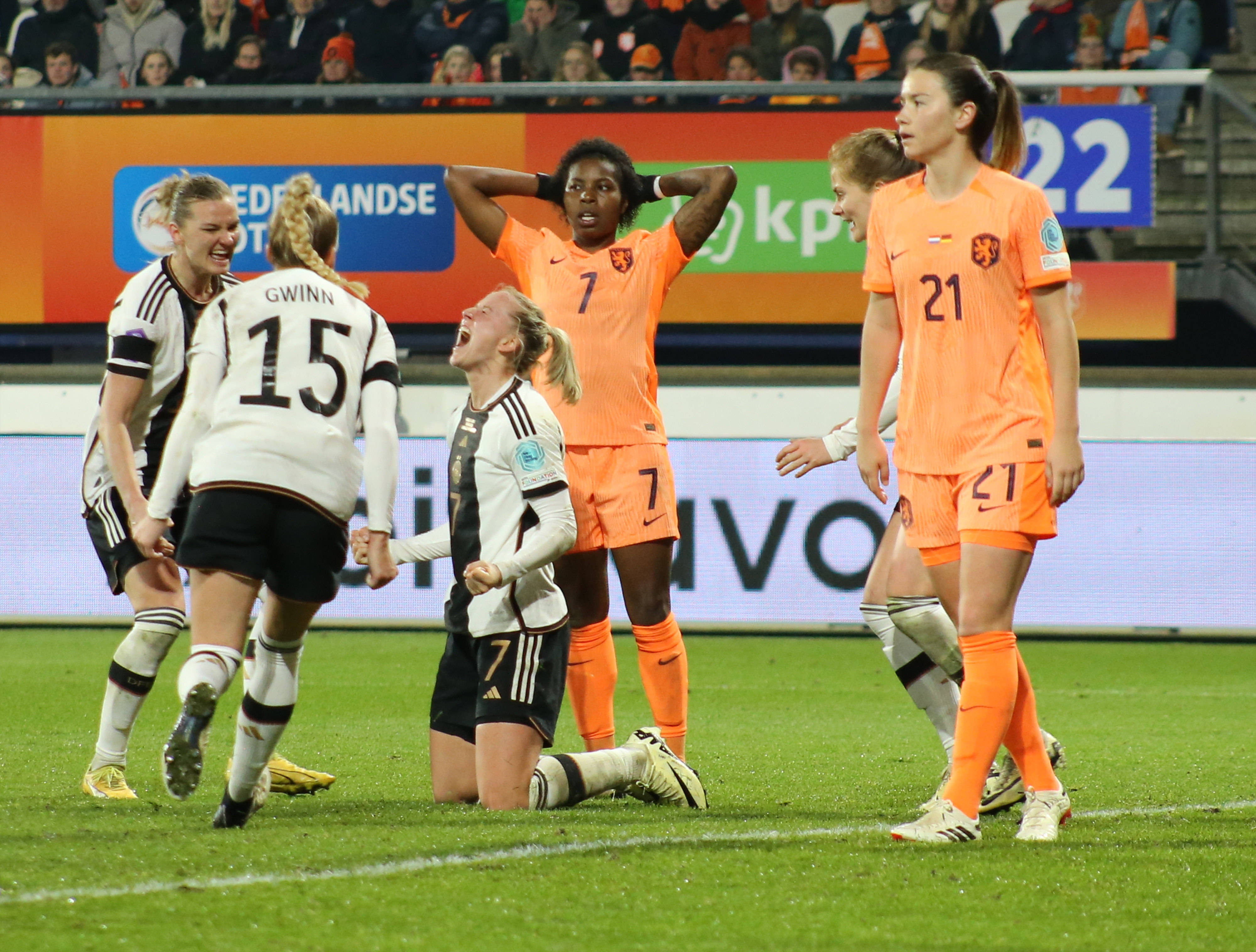 Duitsland scoort, Oranje baalt