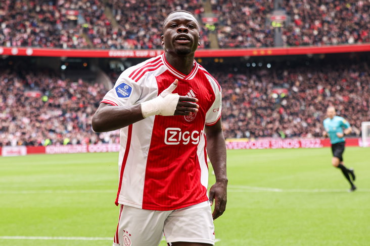 Brian Brobbey viert treffer
