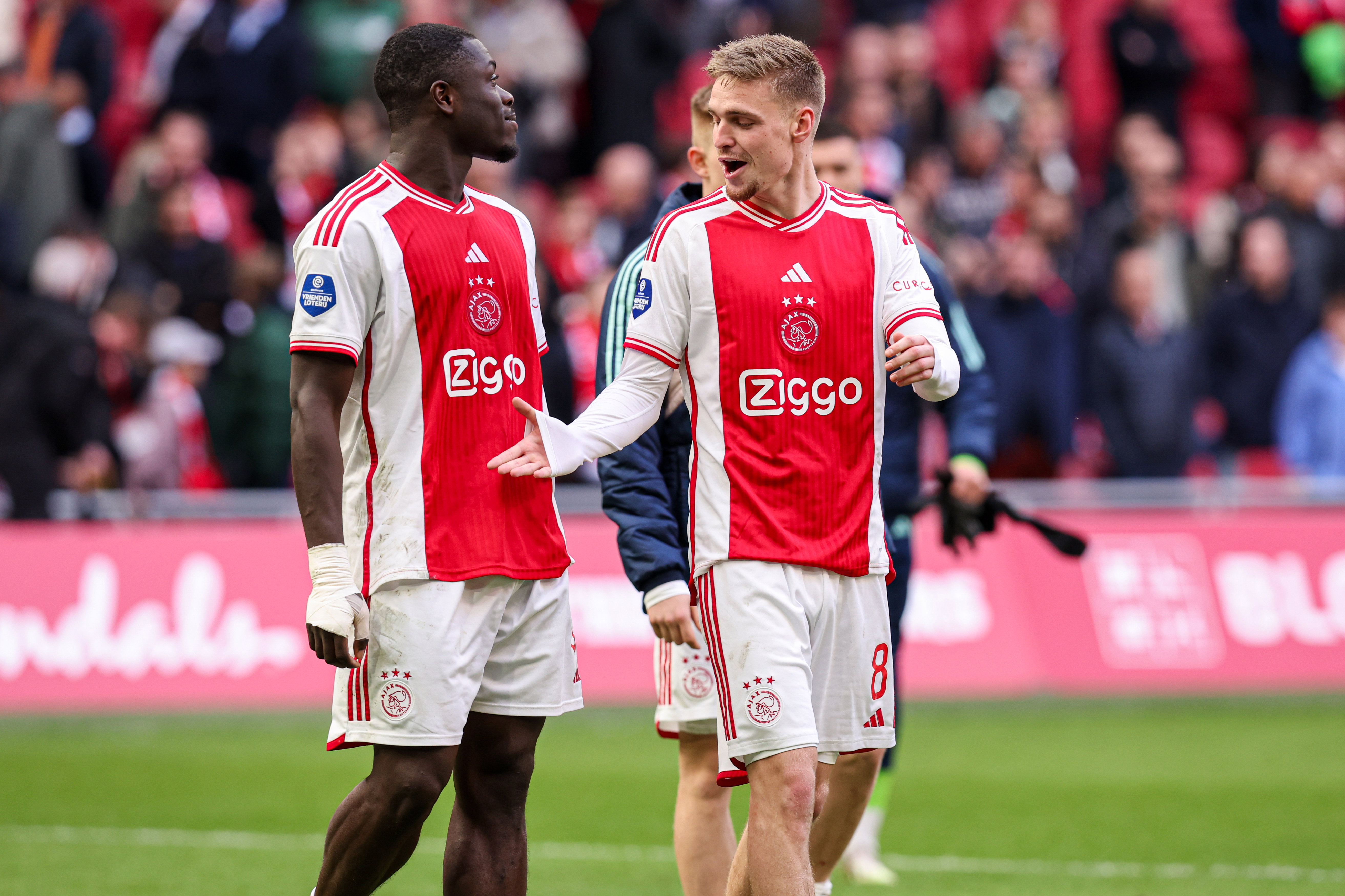 Brian Brobbey en Kenneth Taylor