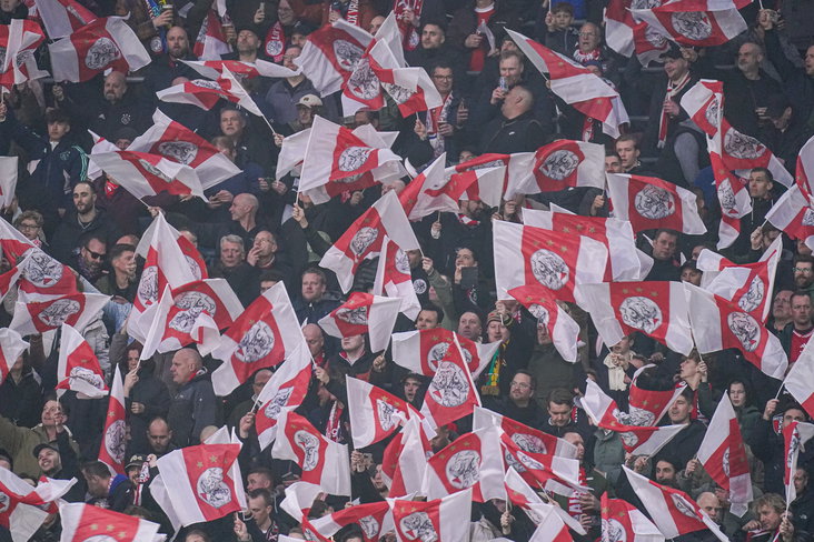 Fans van Ajax in de Johan Cruijff ArenA