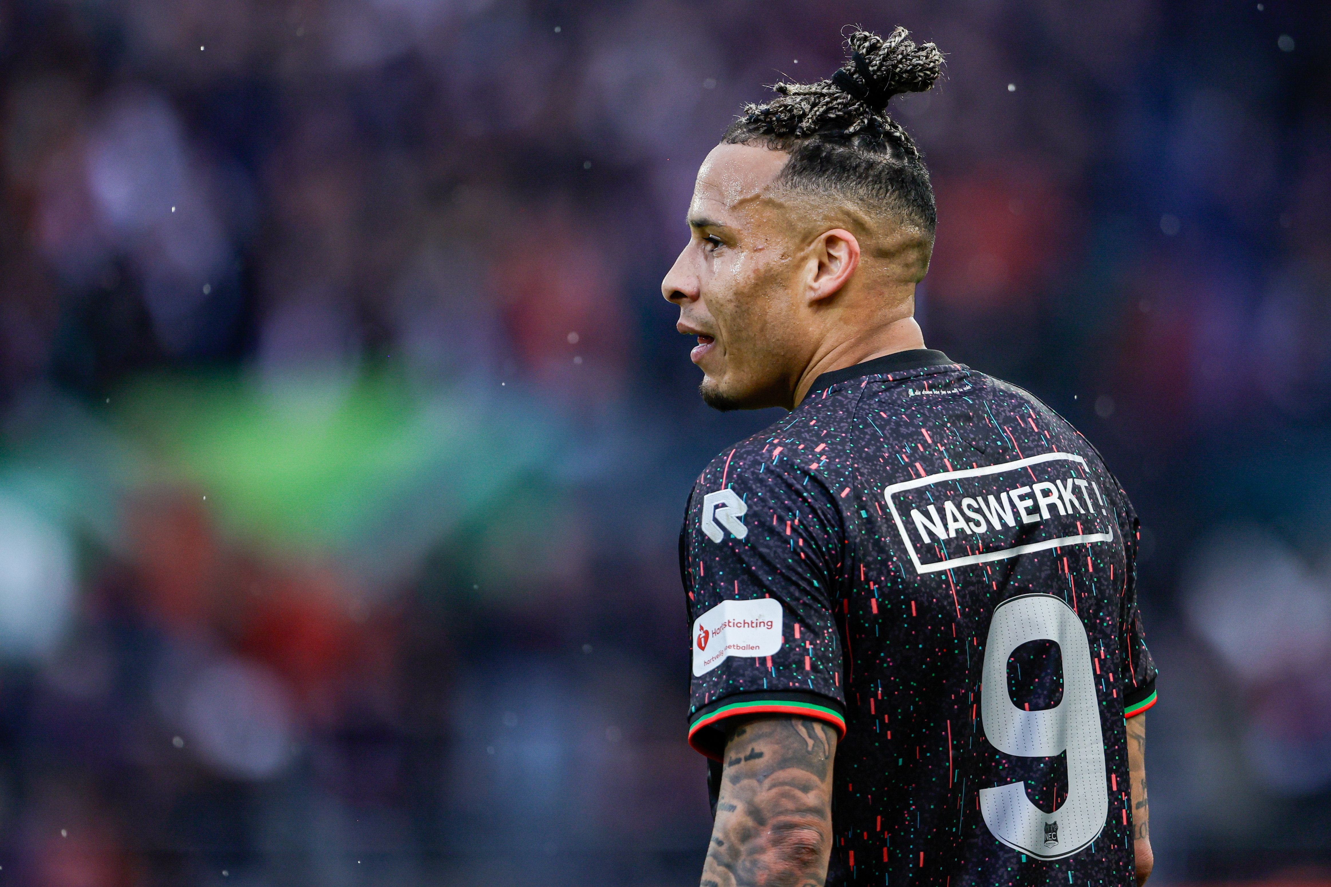 Tjaronn Chery bij NEC