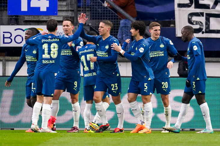 Blijdschap na een treffer van PSV