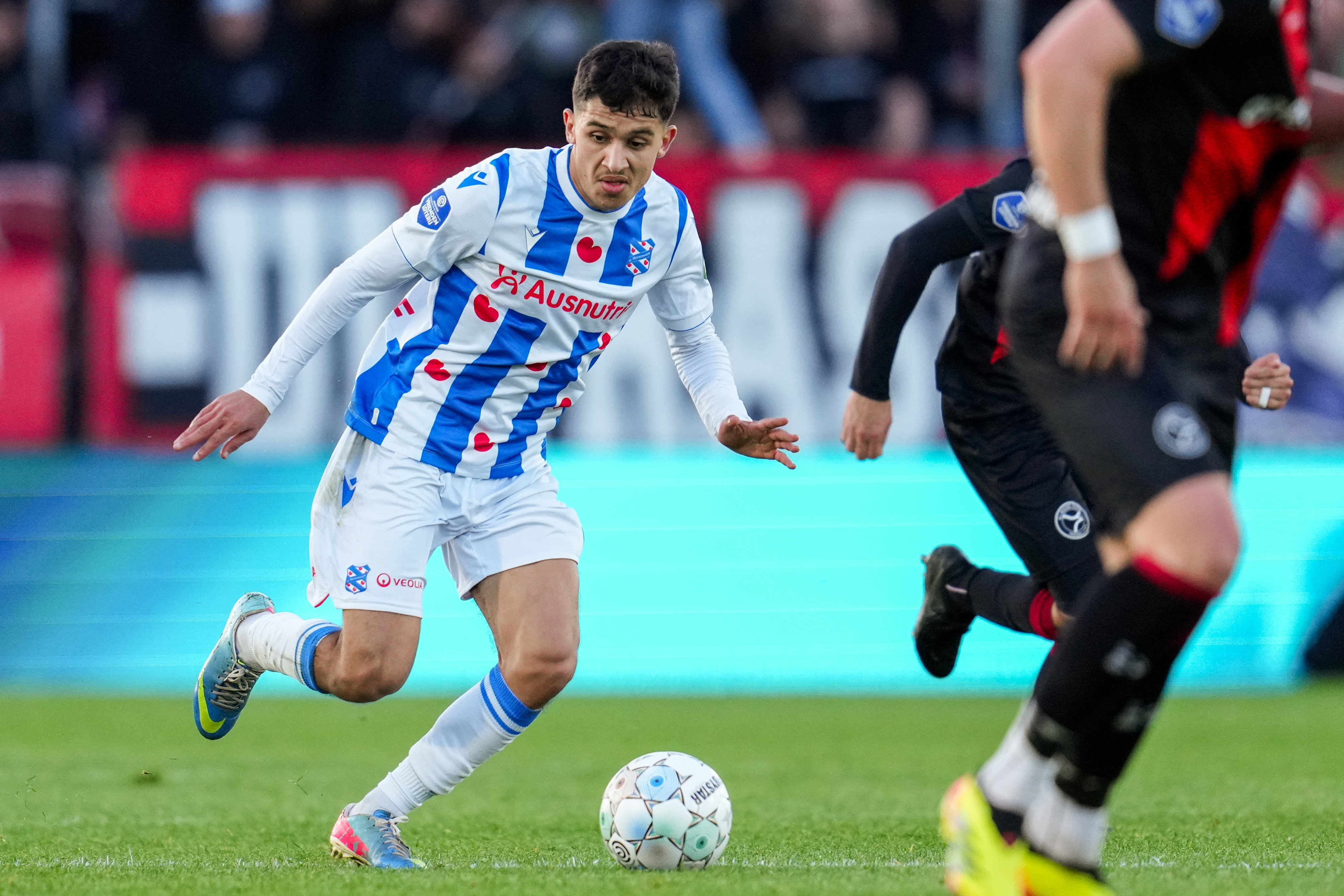 Osame Sahraoui in actie in Almere