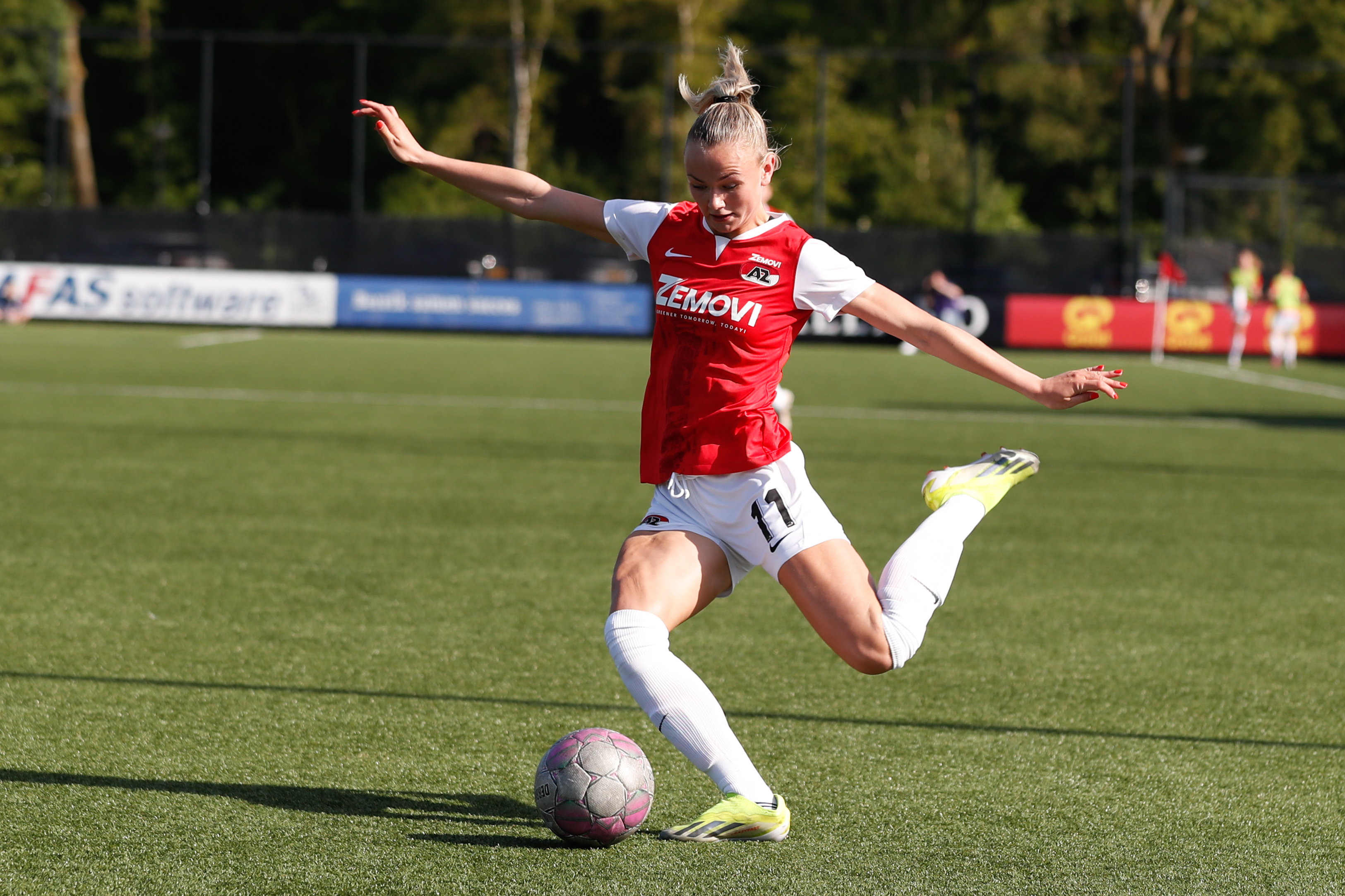 Isa Dekker bij AZ