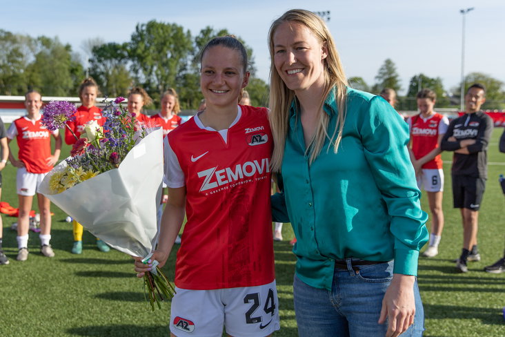 Annemiek Kruijthof bij haar afscheid van AZ