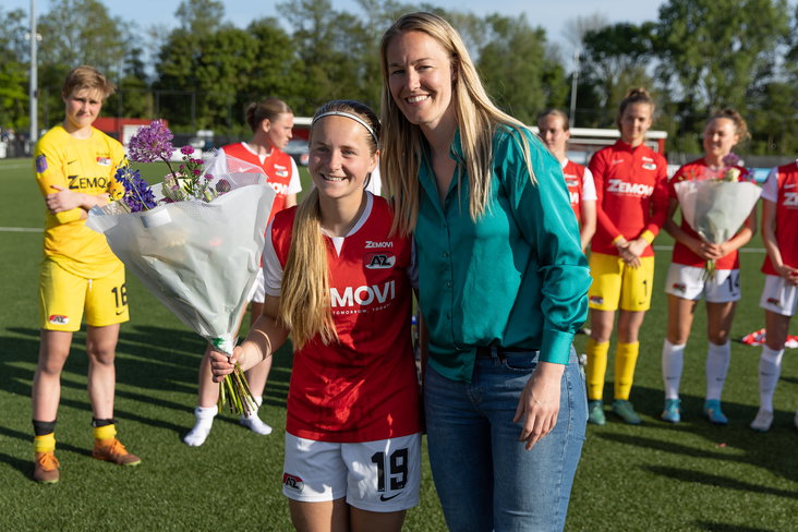 Sanne Peereboom en Stefanie van der Gragt bij AZ