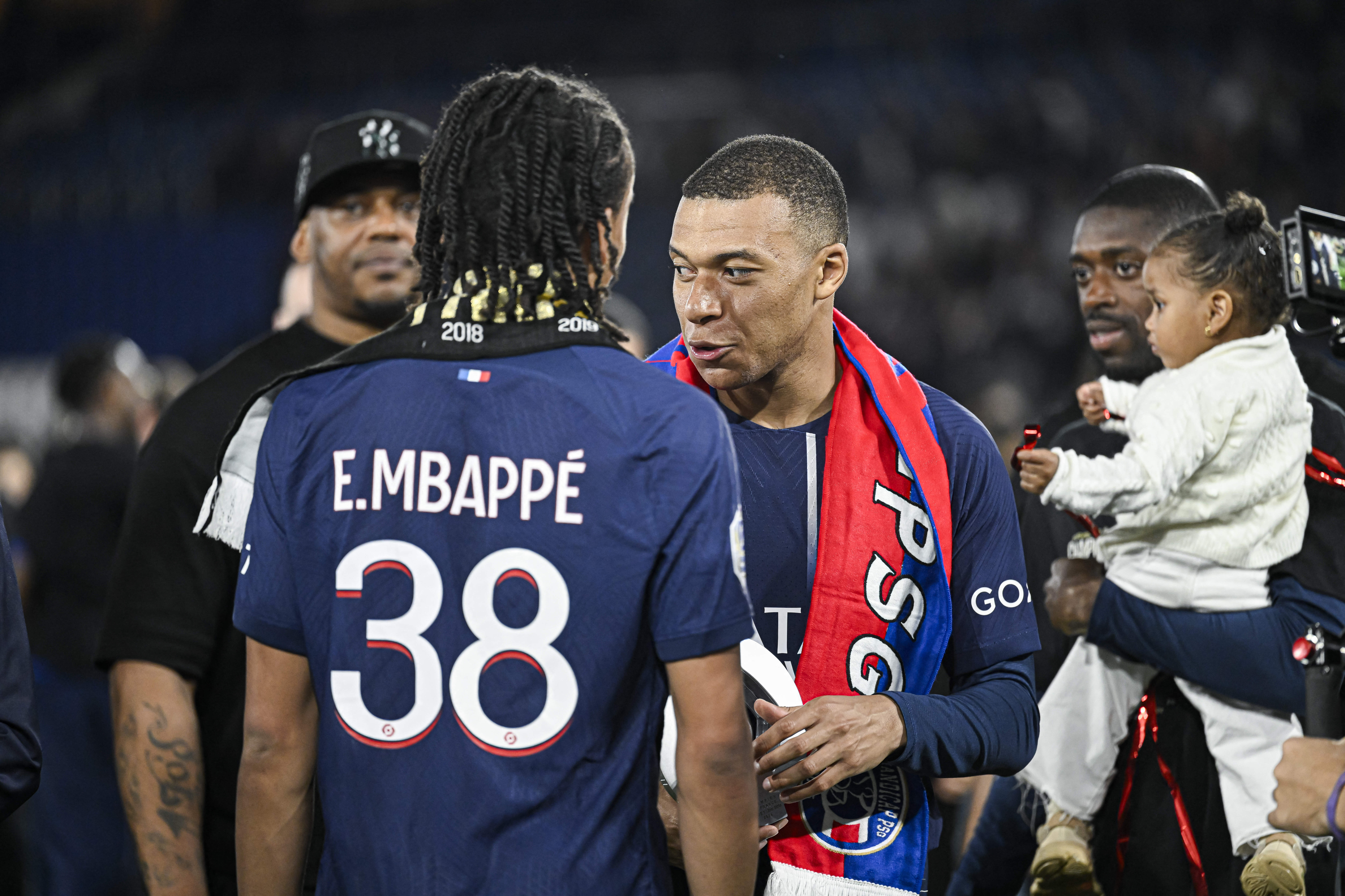 Ethan en Kylian Mbappé