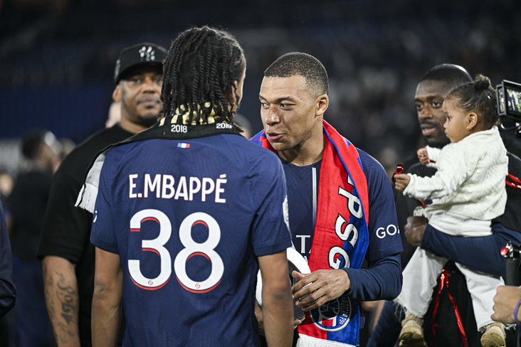 Ethan en Kylian Mbappé