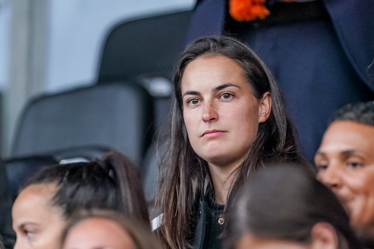 Caitlin Dijkstra op de tribune