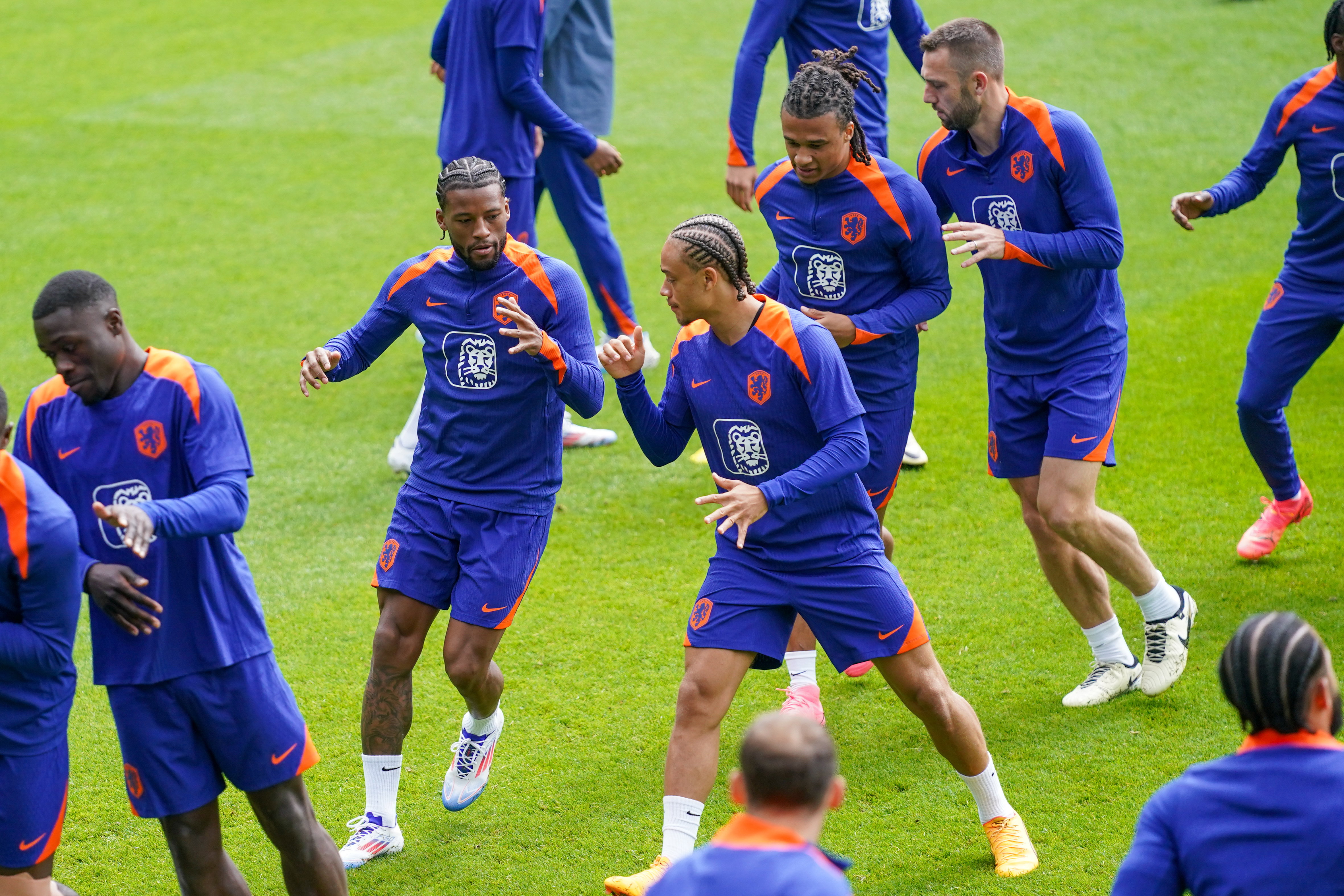Wijnaldum, Simons, De Vrij en Ake