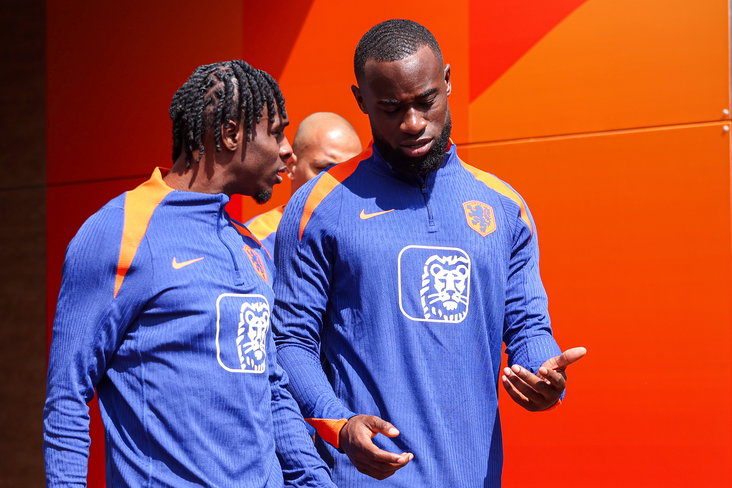 Jeremie Frimpong en Lutsharel Geertruida