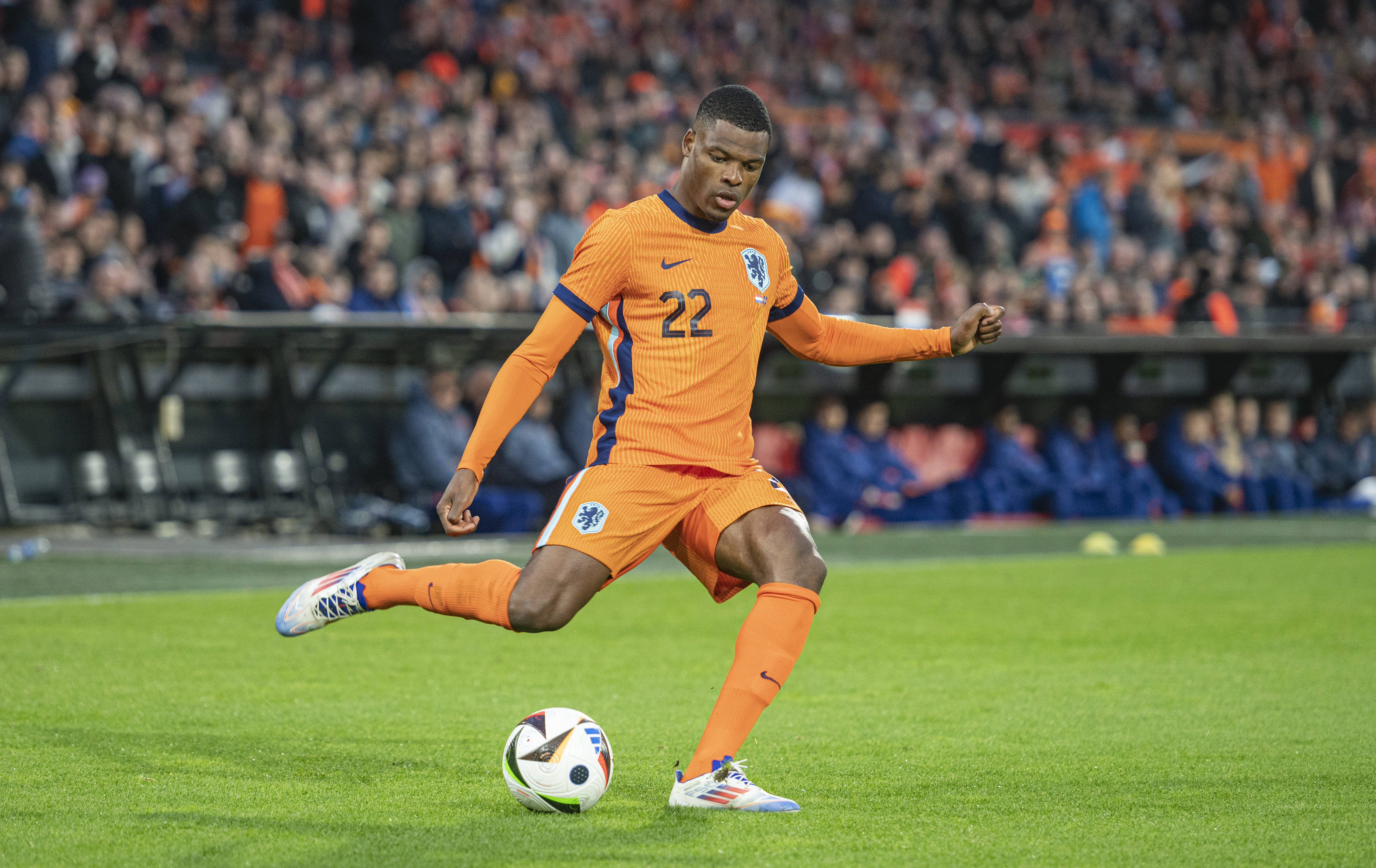 Denzel Dumfries in Oranje