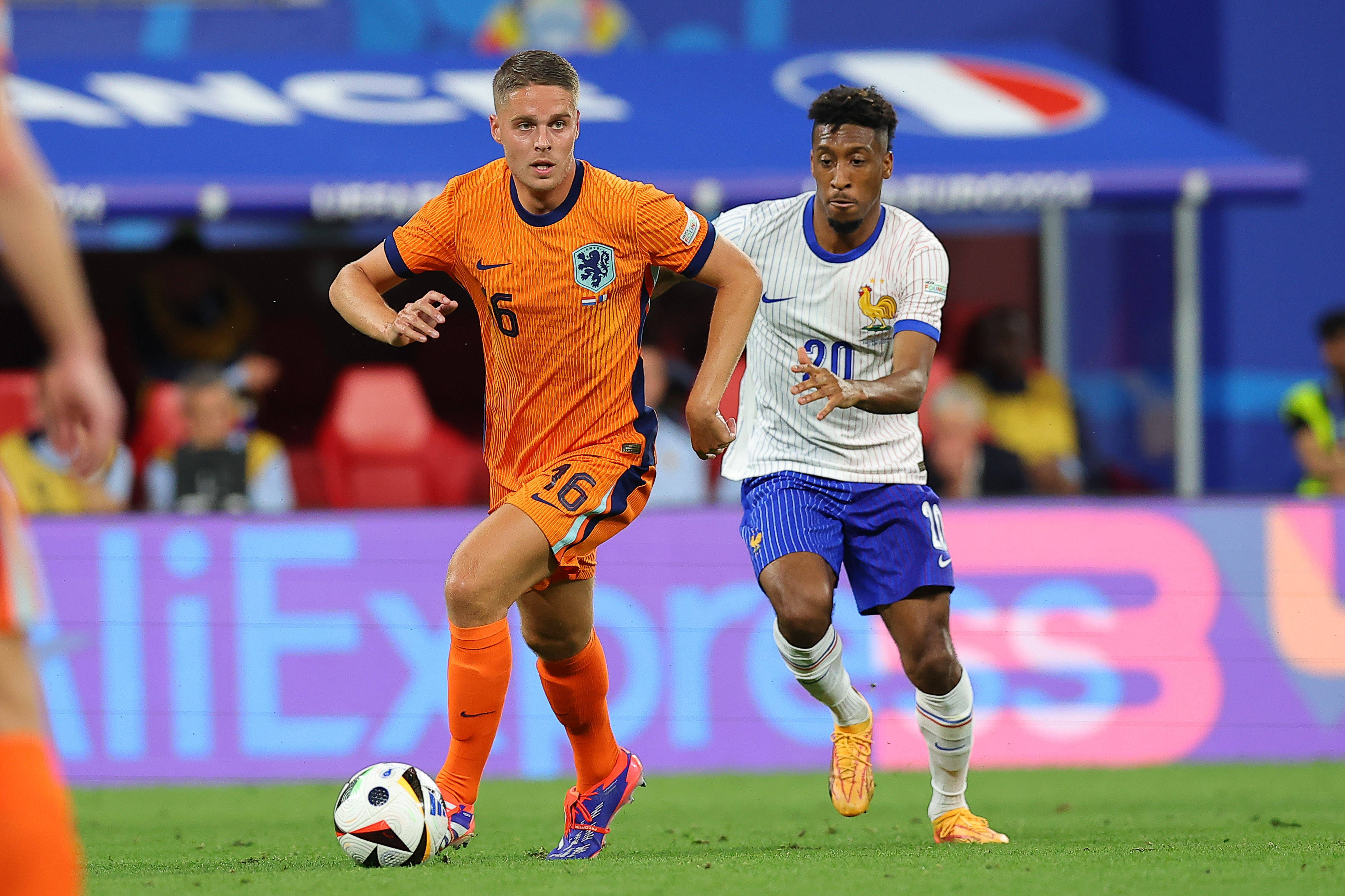 Joey Veerman en Kingsley Coman