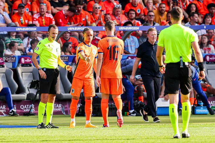 Joey Veerman wordt gewisseld
