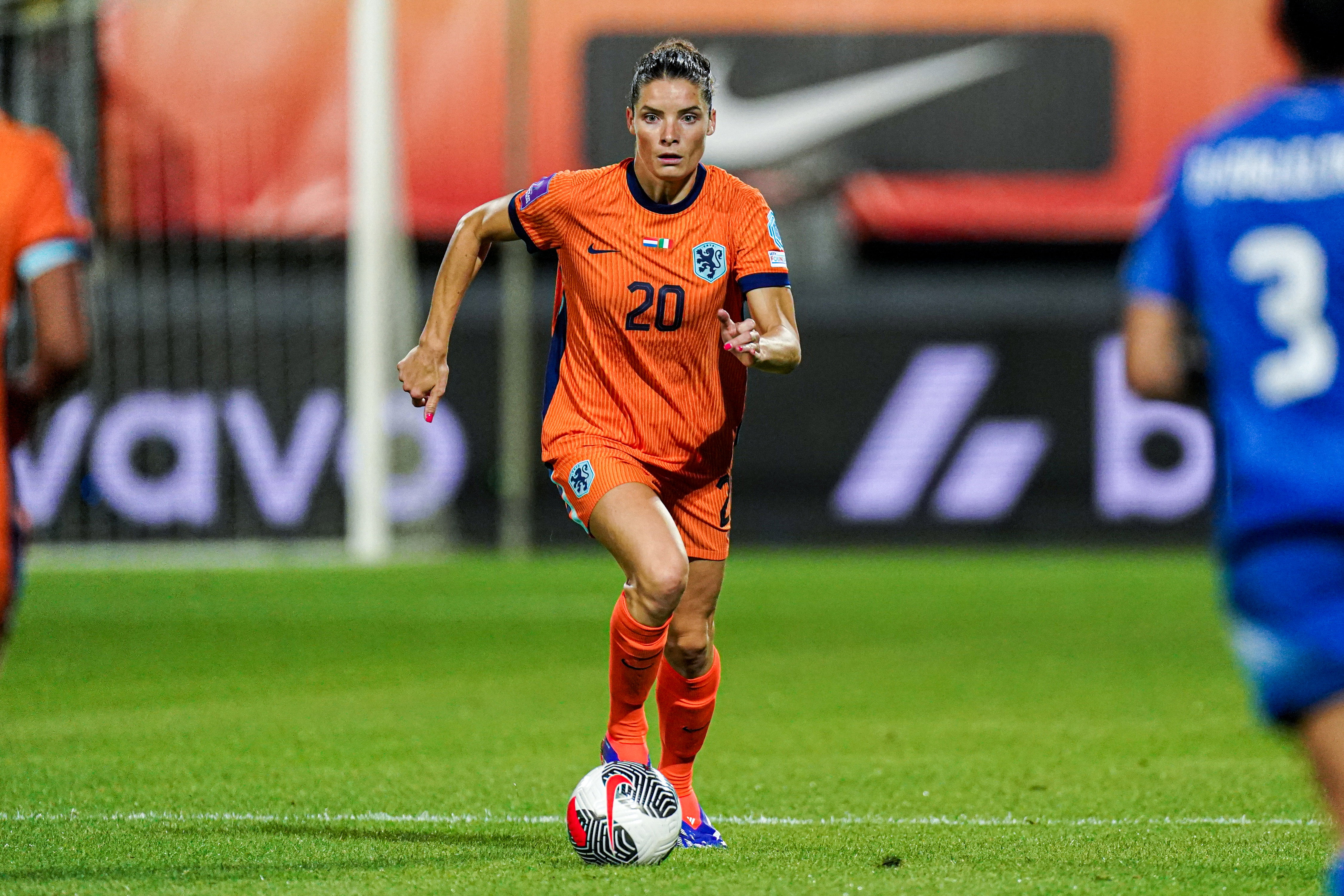 Dominique Janssen bij de OranjeLeeuwinnen