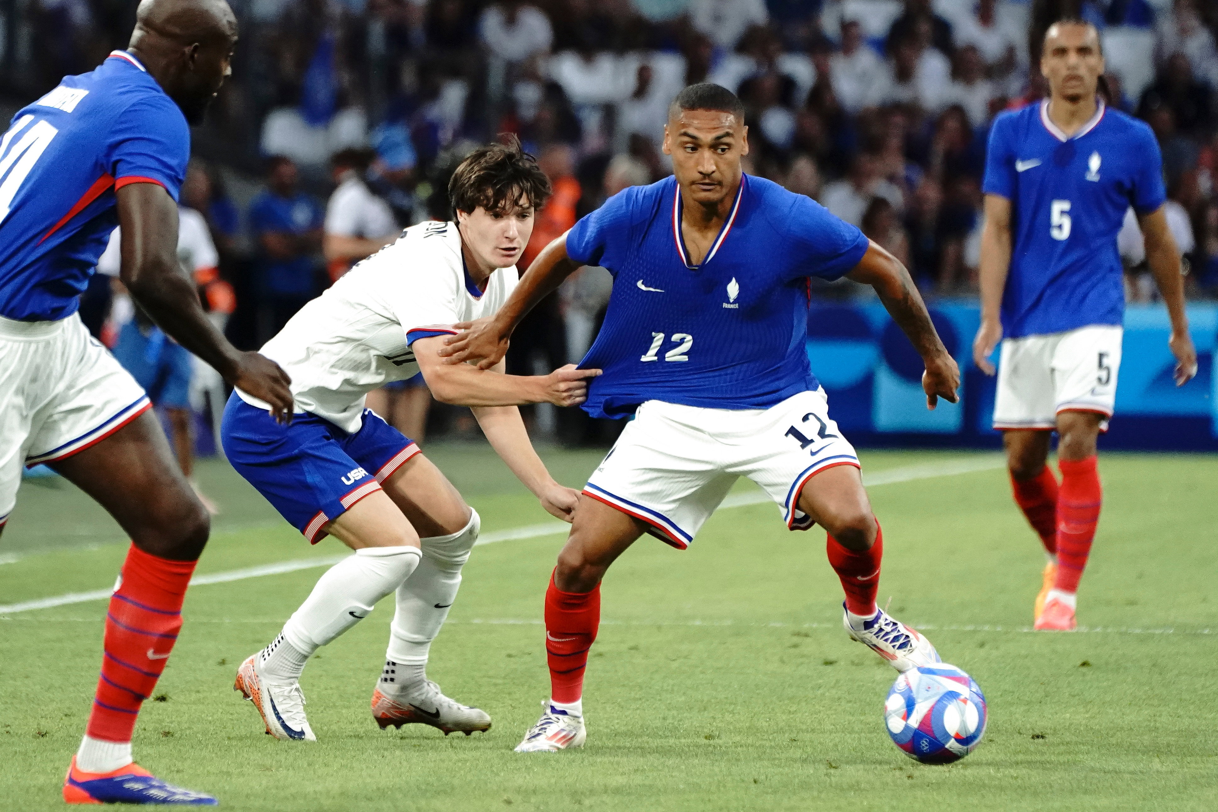 Paxten Aaronson in actie namens de Verenigde Staten