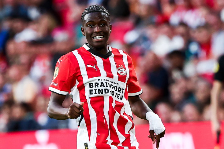 Isaac Babadi namens PSV