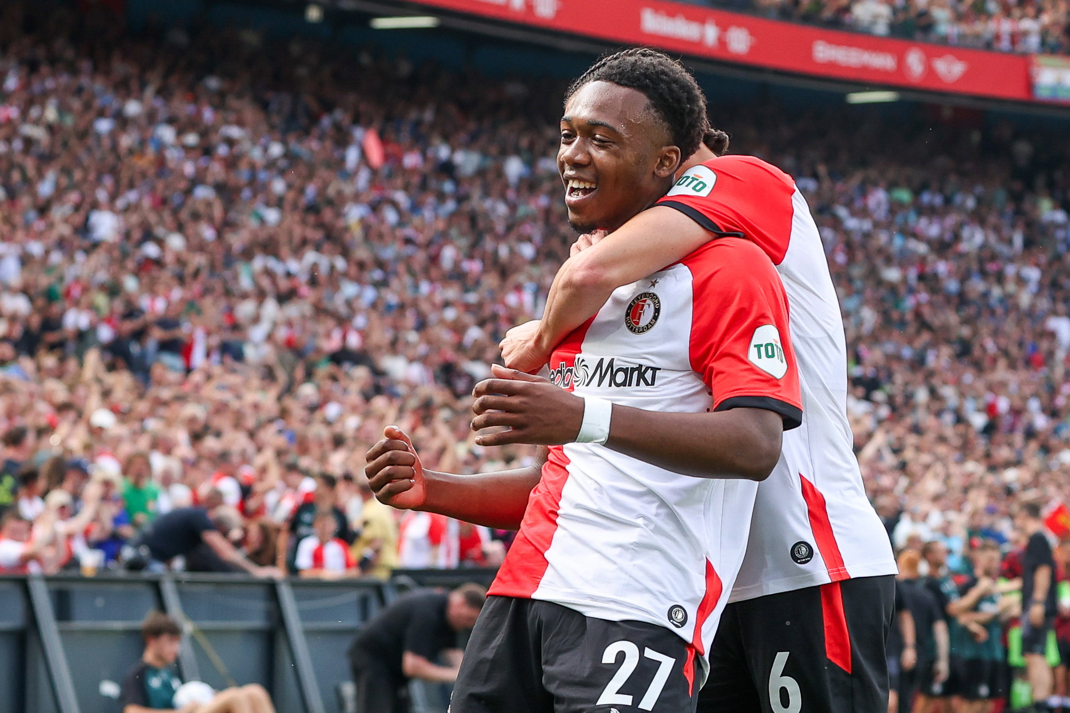 Antoni Milambo viert treffer