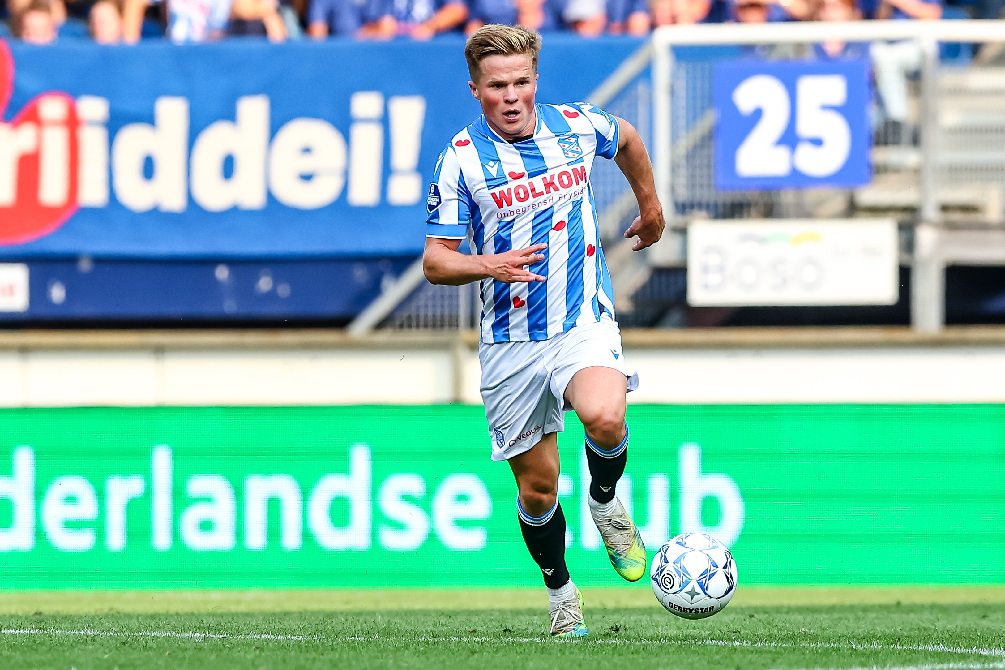 Levi Smans aan de bal