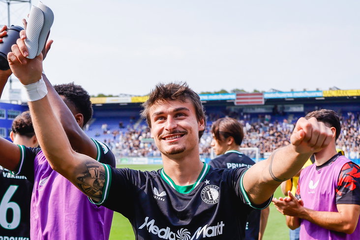 Hugo Bueno na de overwinning op PEC Zwolle