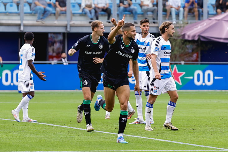 Dávid Hancko viert zin treffer tegen PEC Zwolle