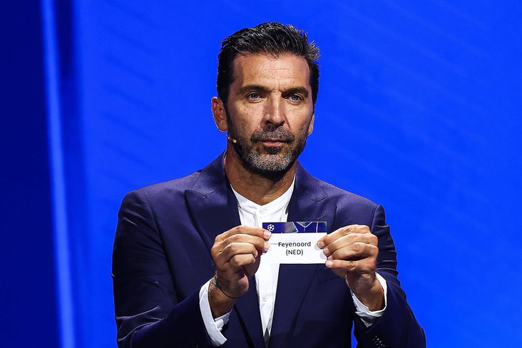 Gianluigi Buffon loot Feyenoord